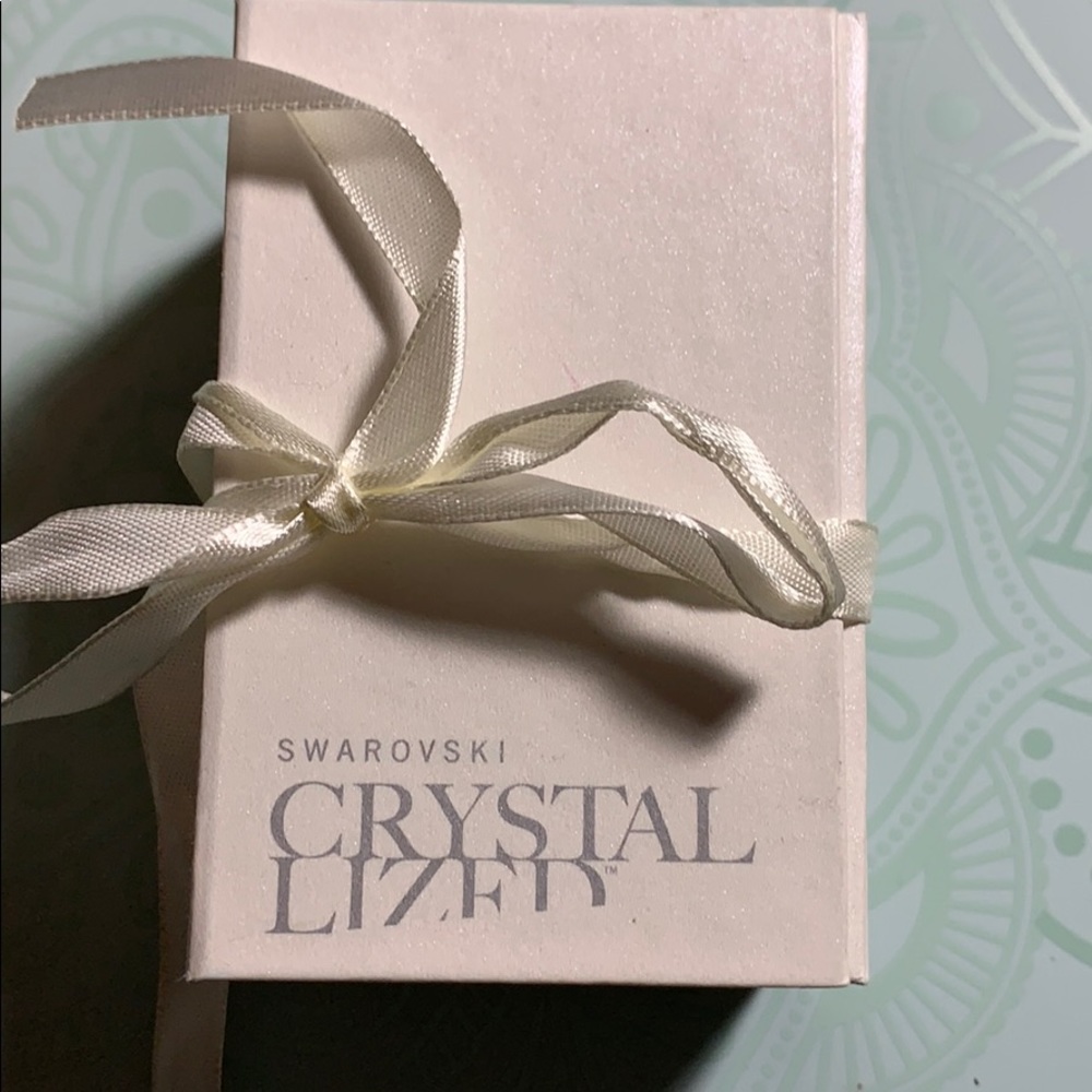 Dainty drop earrings